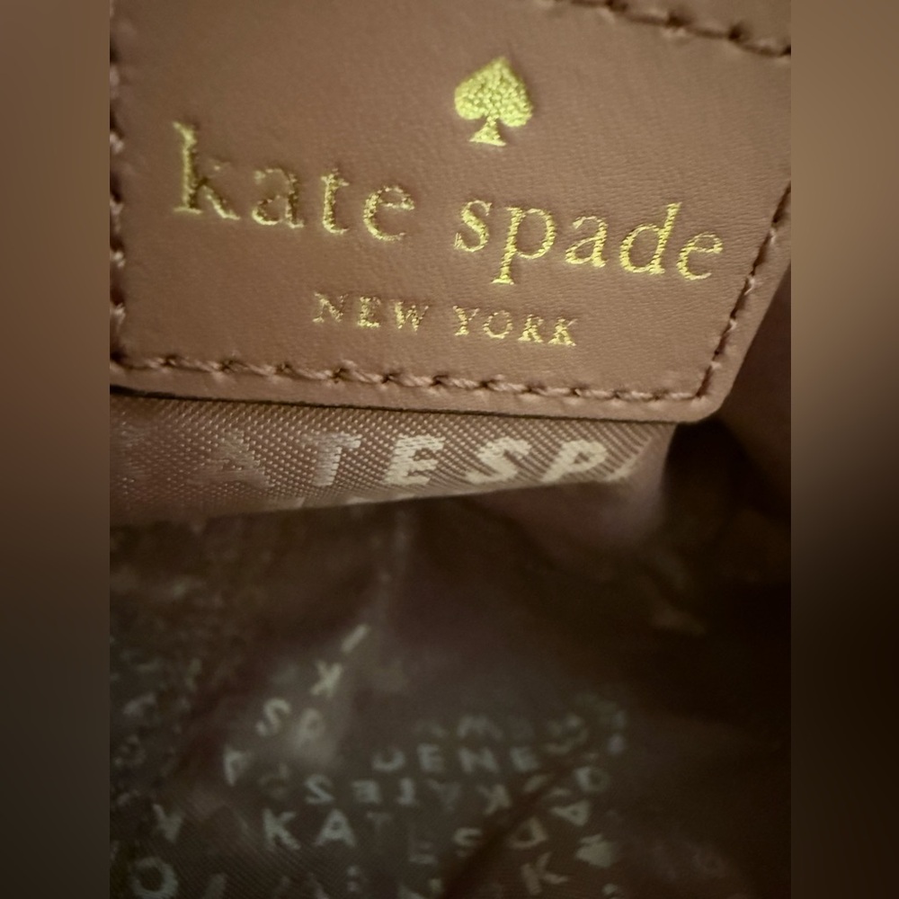 Kate Spade Pink Crossbody Bag with Structured Design - Picture 10 of 13